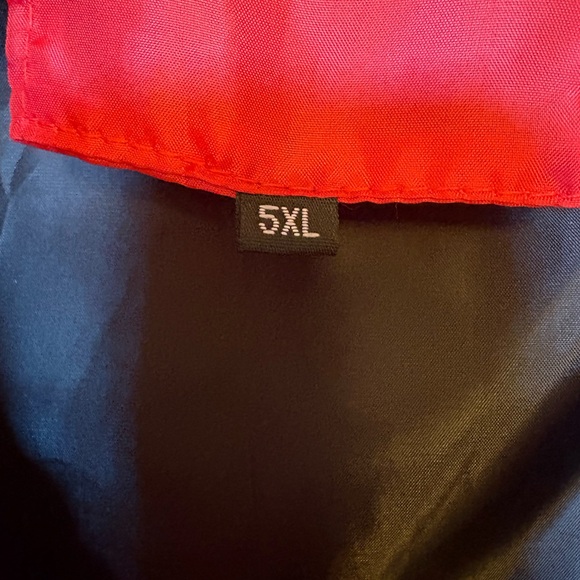 Vibrant Red Puffer Vest NWOT - Picture 3 of 4